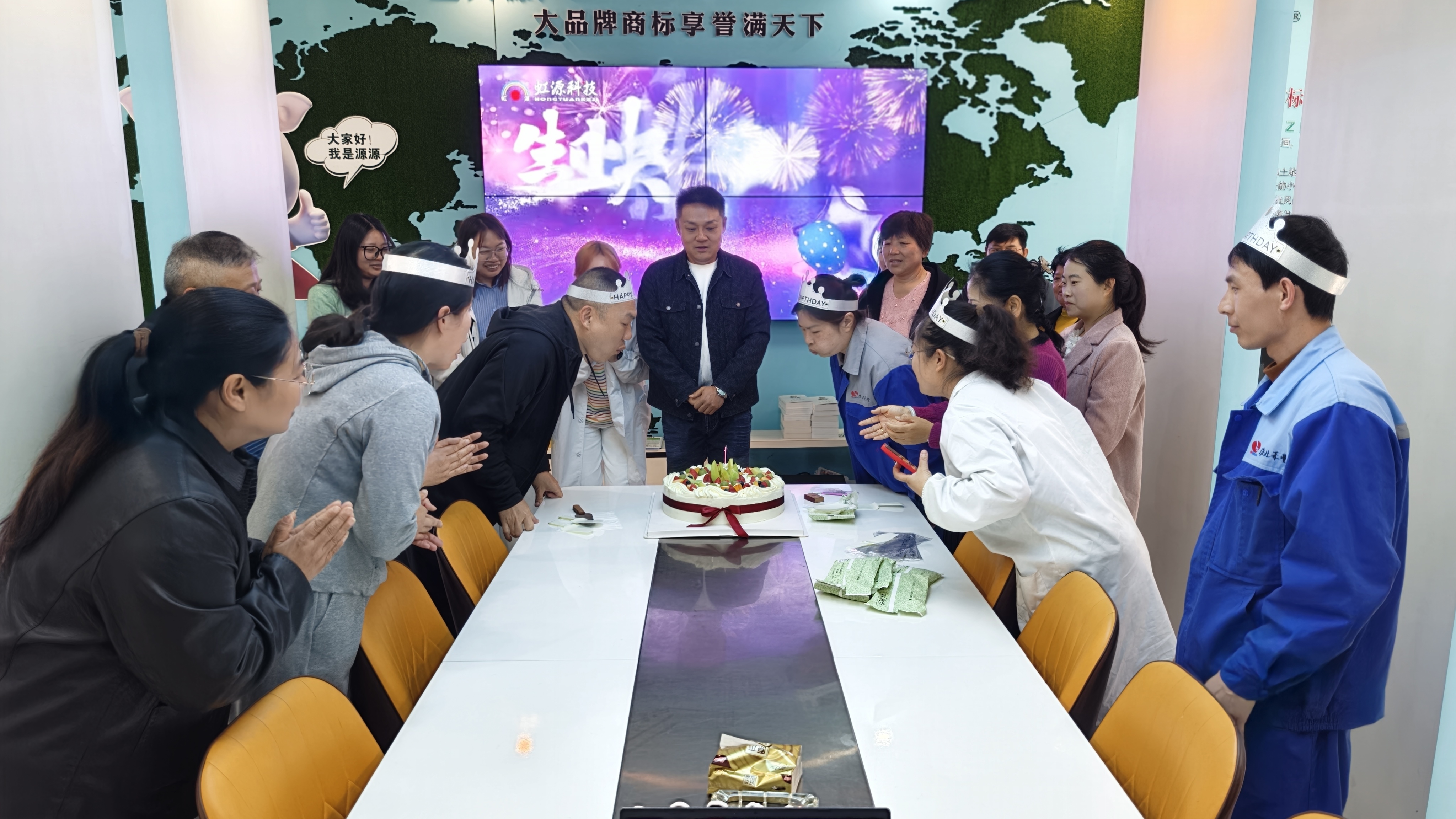 向春而行丨这一场春天生日会，给四月的你